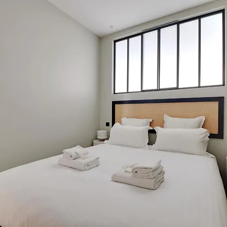 Pick A Flat's In Monmartre - Rue Etex * Paříž